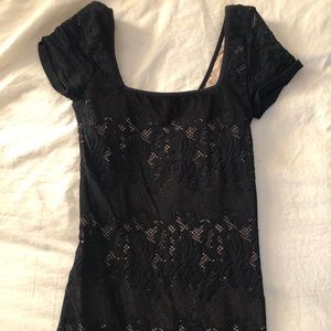 Bebe bodycon short sleeve top black